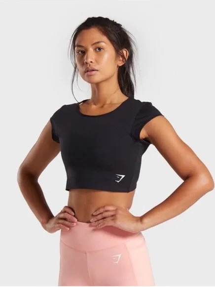 Gymshark Dreamy Dry Crop Top Black | Athletic Workout Tee | Size M